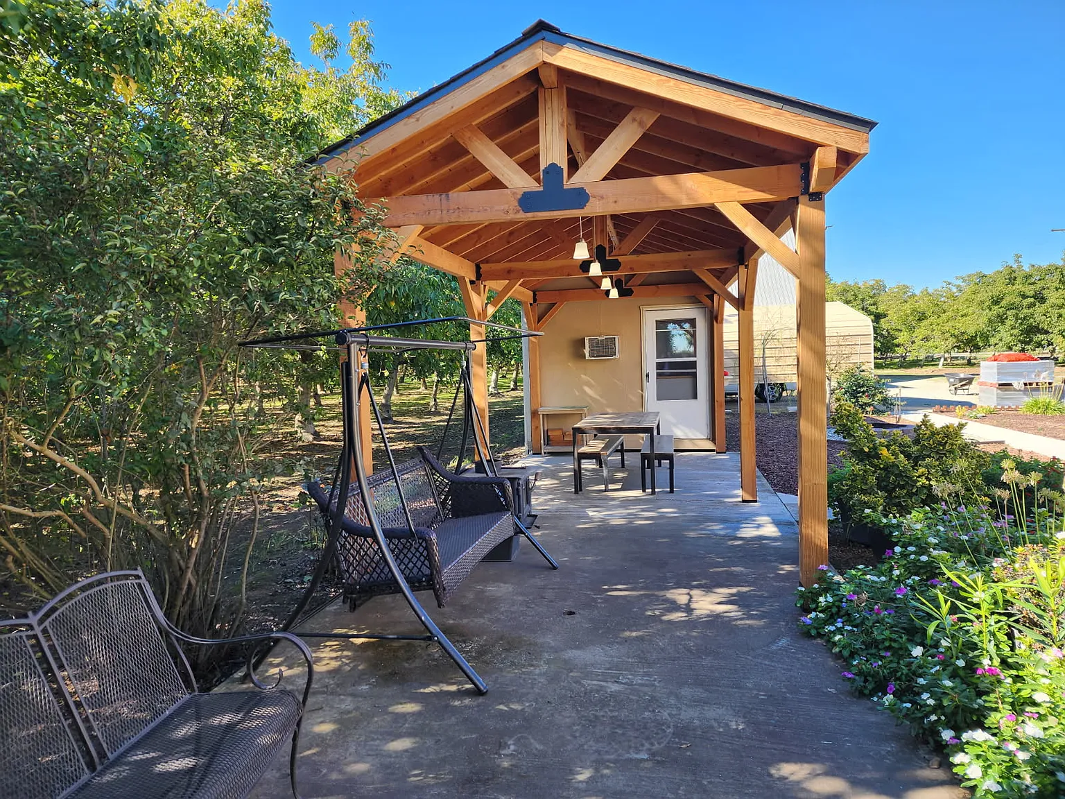 2 bed, 1334 sqft, $2,150 — Photo 3