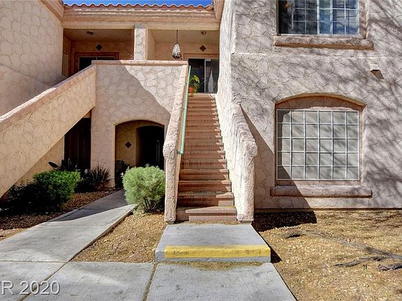 2nd image of 6905 Squaw Mountain Dr Unit 202