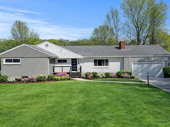 4th image of 44 Foster St