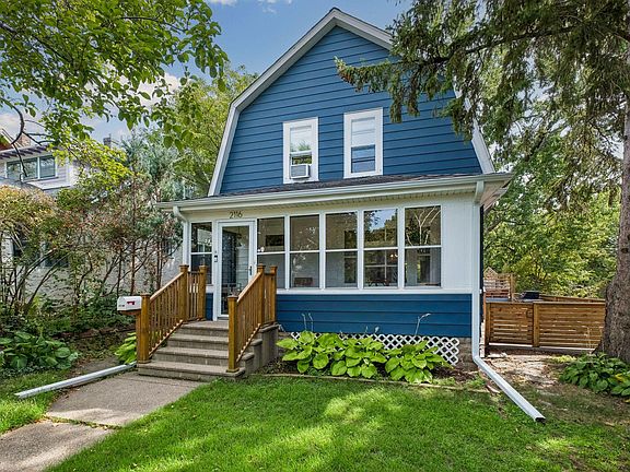 3rd image of 2116 Berkeley Ave