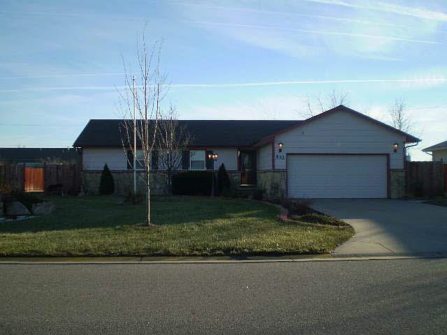 1st image of 533 Parkwood Dr
