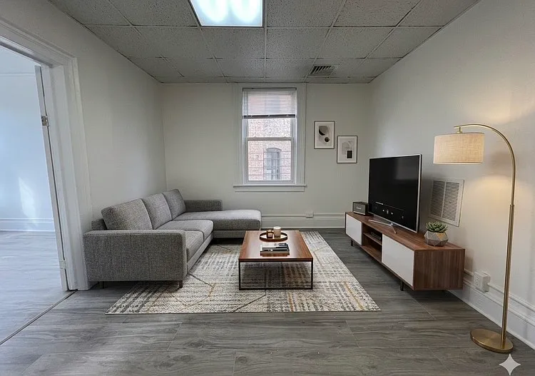3 bed, $3,400 — Photo 2