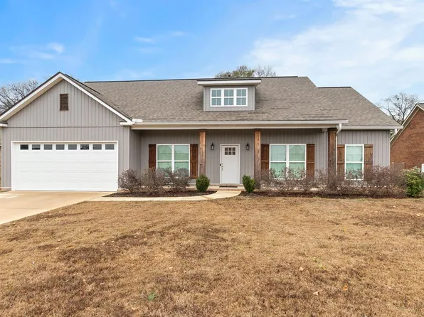 3010 Jamie Ln, Moundville, AL 35474