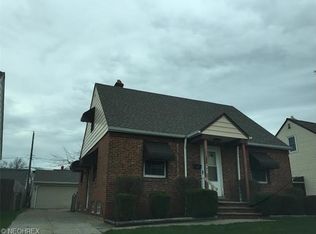 407 E 328th St, Willowick, OH 44095