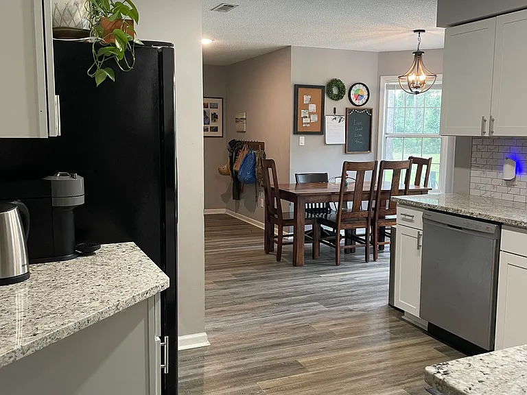 3816 Honeysuckle Dr — Photo 14