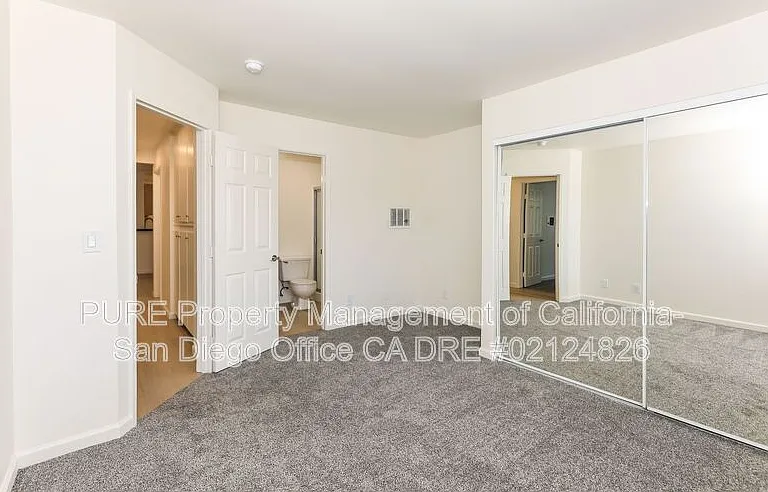 701 Ash Ln #202 — Photo 10