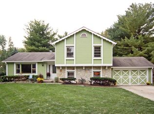 9948 E Lakeshore Dr, Carmel, IN 46033