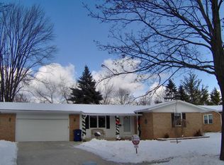 307 Hollybrook Dr, Midland, MI