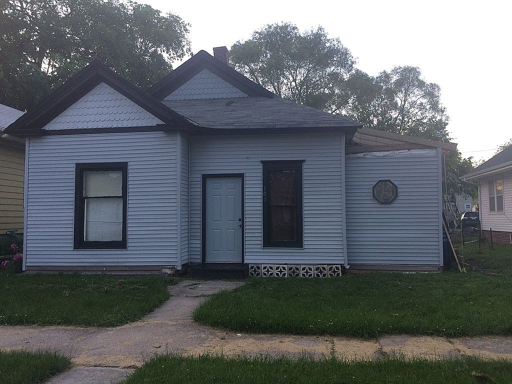 105 E Corning St, Red Oak, IA 51566 Zillow