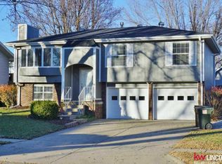 610 W Leon Dr, Lincoln, NE 68521
