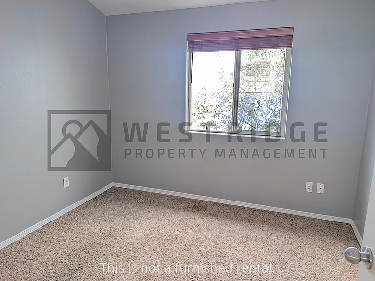 1467 SE Blanchard St — Photo 13