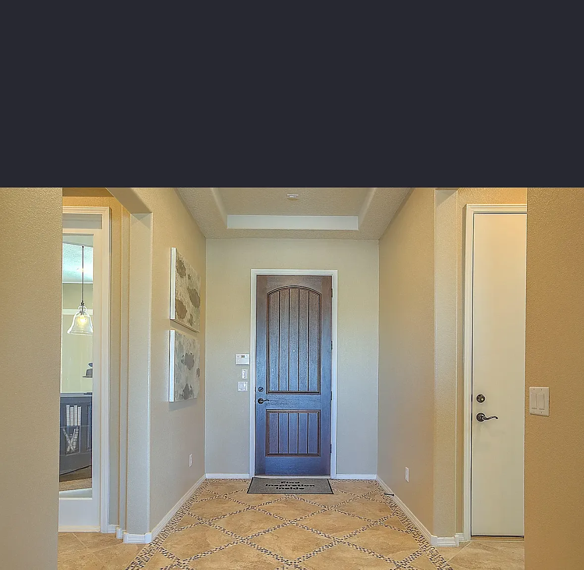 3 bed, 2368 sqft, $4,000 — Photo 1