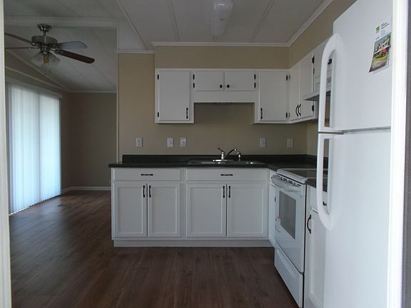 2nd image of 2055 Floral Ave Lot 124