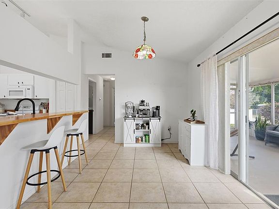 4th image of 774 BARCLAY TERRACE