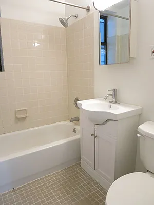 Rented by Bohemia Realty Group | media 21