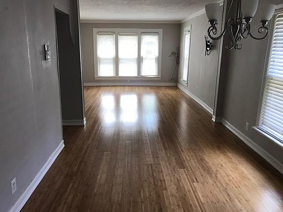 living/dining room