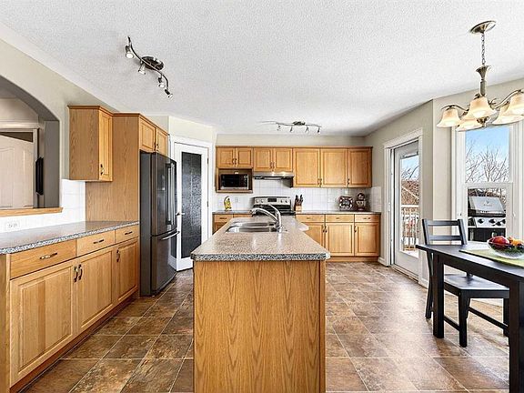 3rd image of 219 W Hidden Ranch Cir NW