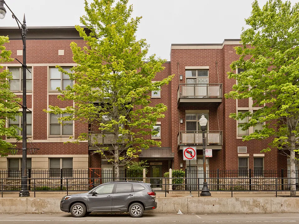 1515 S Halsted St #214