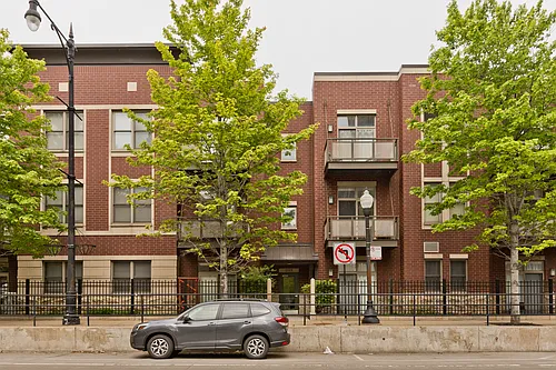 1515 S Halsted St #214 Photo 1