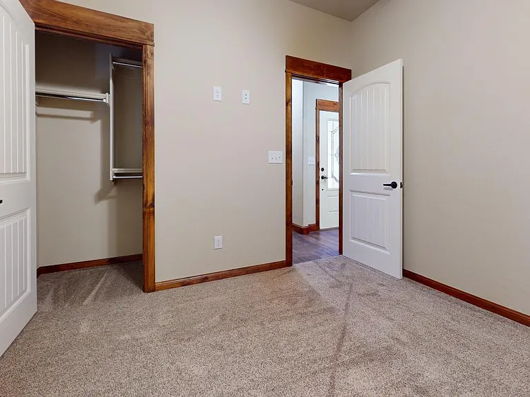 12832 Sierra Ln — Photo 13