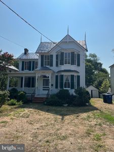 408 S King St, Leesburg, VA, 20175