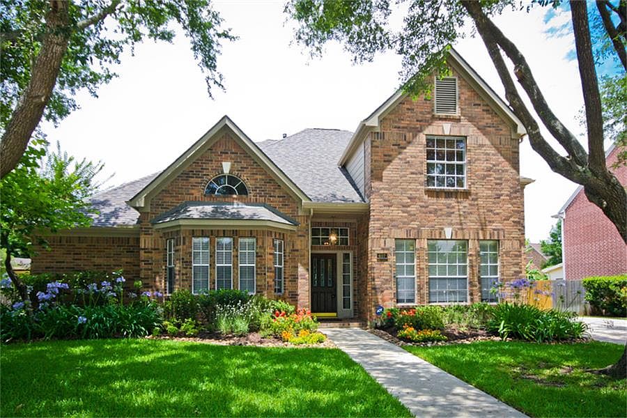 1st image of 607 Fernglade Dr