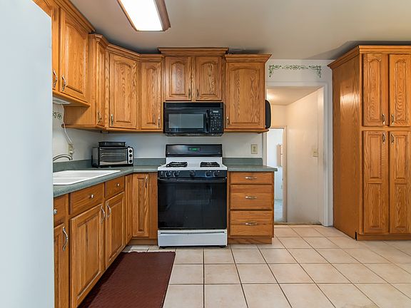 5th image of 3615 Croft St