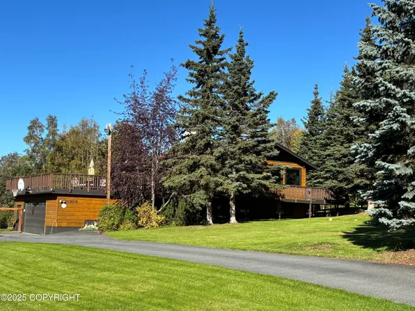 10208 Preuss Ln, Eagle River, AK 99577