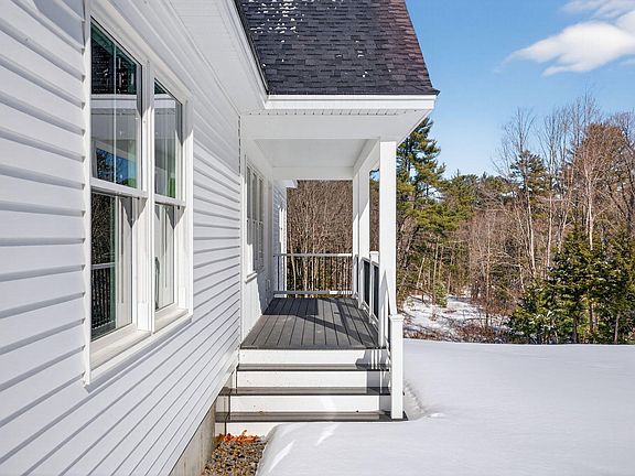 3rd image of 314 Bridgton Road