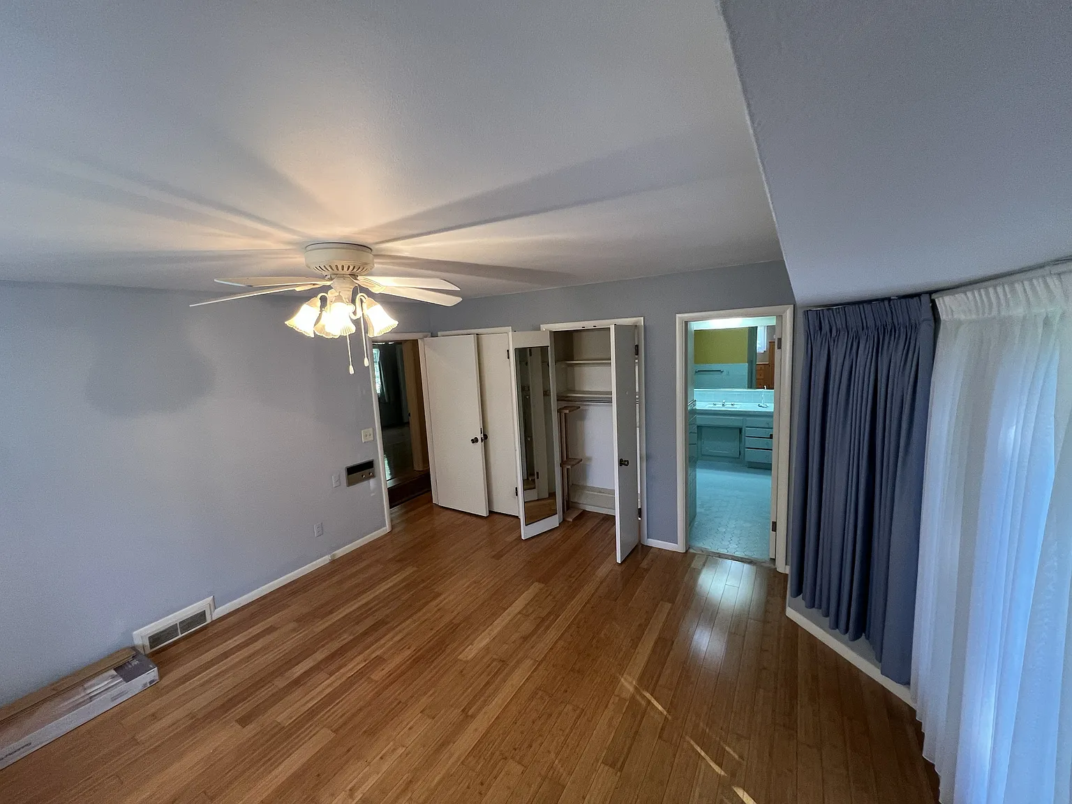 3 bed, 2547 sqft, $2,500 — Photo 4