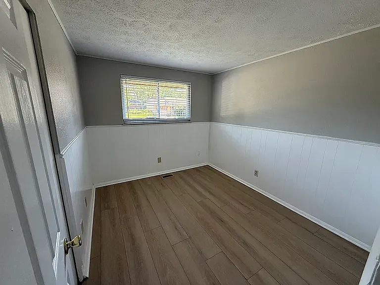 3 bed, 900 sqft, $1,795 — Photo 4