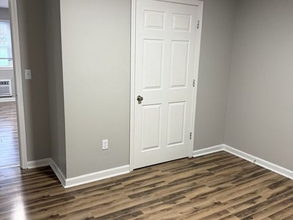 5th image of 704 N 3rd St APT 3