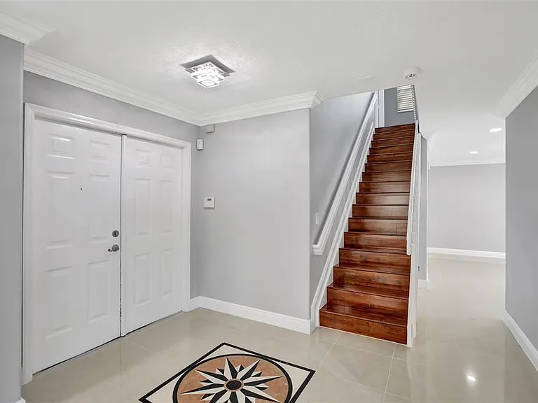2355 NW 138th Dr — Photo 3