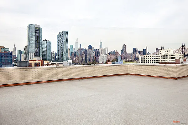 Sold by Modern Spaces | media 7