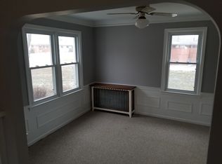 23907 Lakewood St, Saint Clair Shores, MI