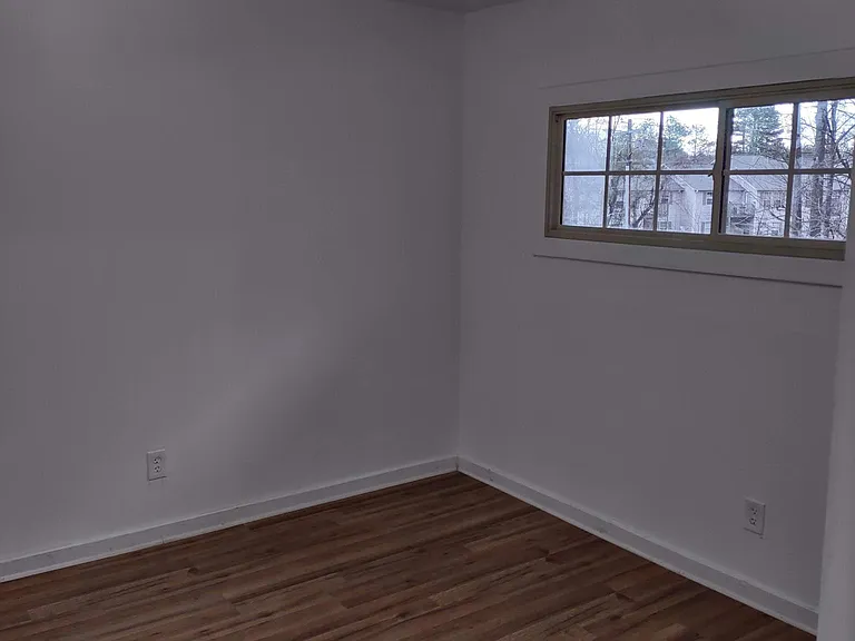 1061 Laurel Ln NW #A — Photo 12