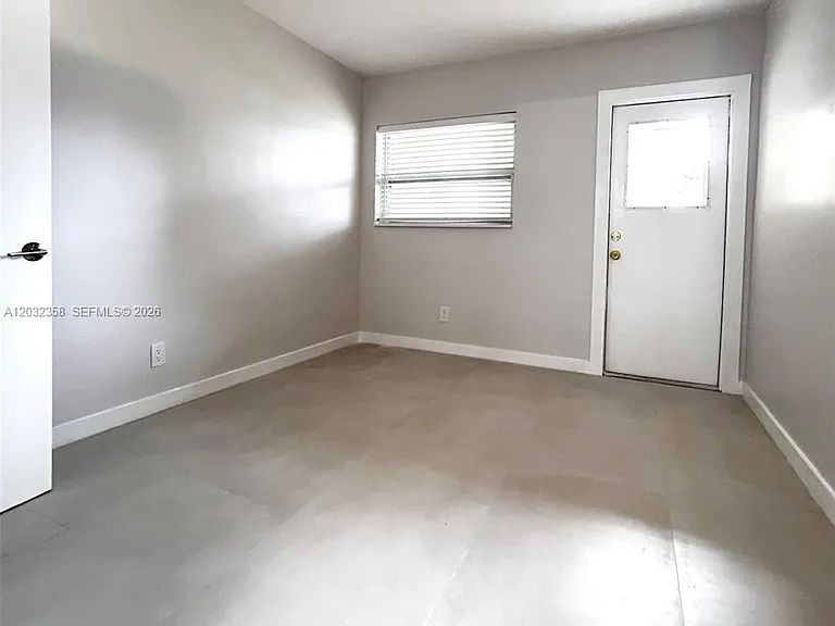 1301 N 12th Ct #10A — Photo 6