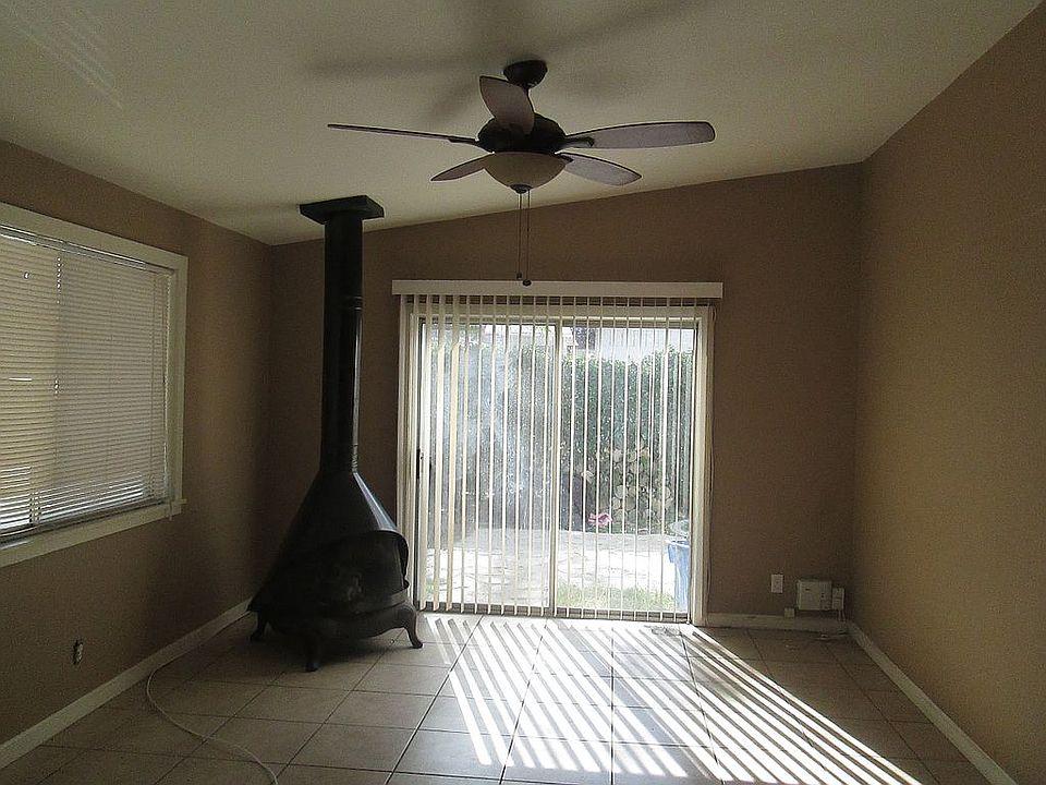 2nd image of 40562 Stetson Ave