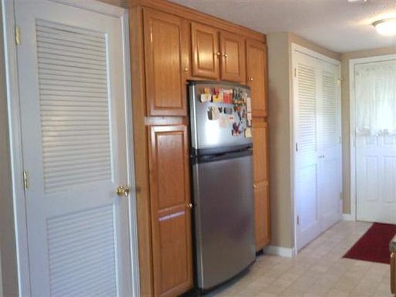 3rd image of 1425 W 18th St