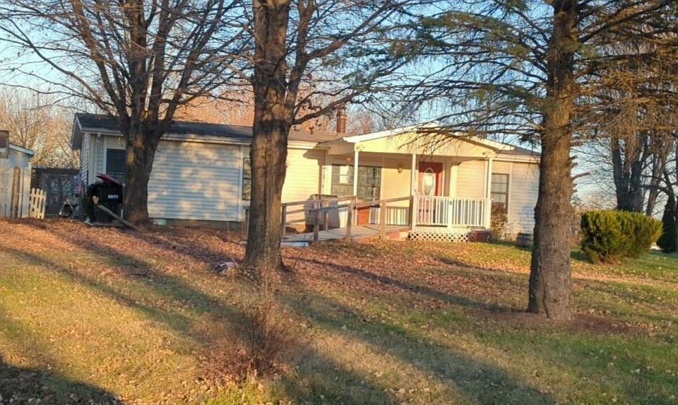 2nd image of 33 Myrenia Ave