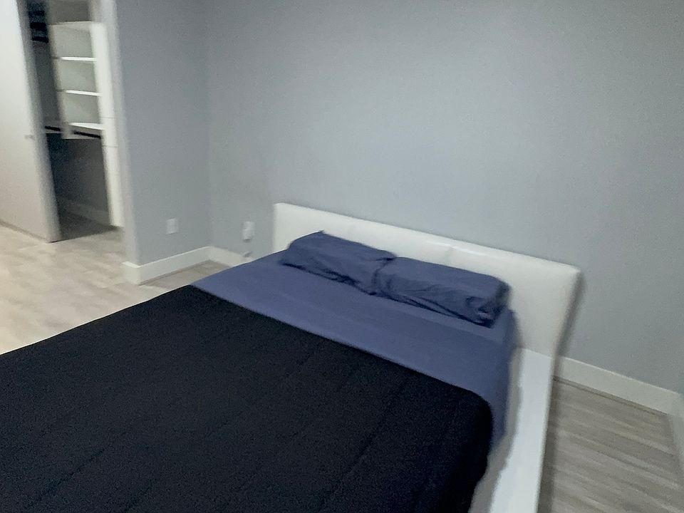Bedroom with platform bed