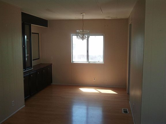 3rd image of 4321 Orangeblossom St