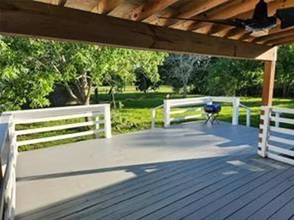 505 Connie St, East Bernard, TX 77435