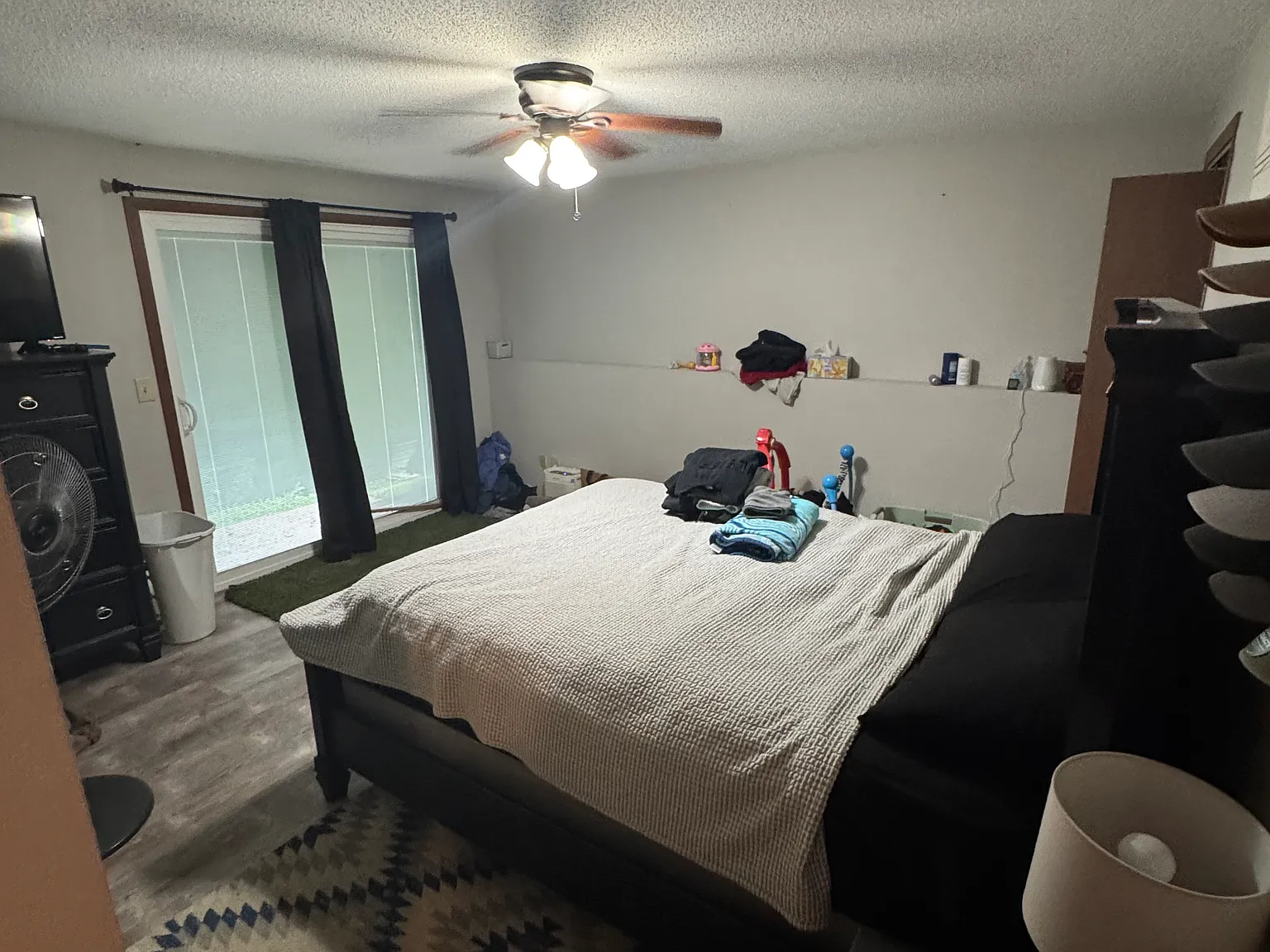 2 bed, $1,200 — Photo 2