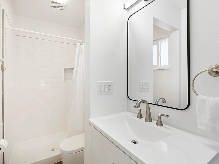 6770 Caballero Ave — Photo 8