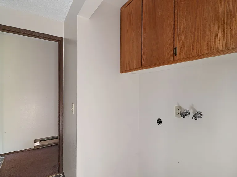 Idylewood Apartments — Photo 9