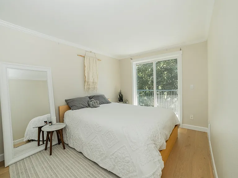 9200 Greenwood Ave N #307 — Photo 6