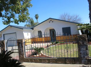 450 5th St, Orange Cove, CA 93646