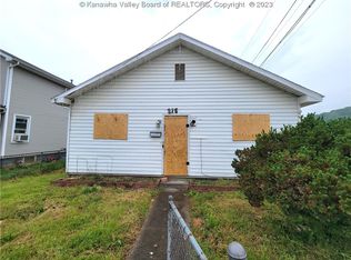 215 29th St W, Charleston, WV 25387