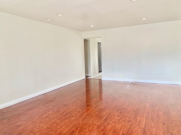 5th image of 506 E Norwood Pl